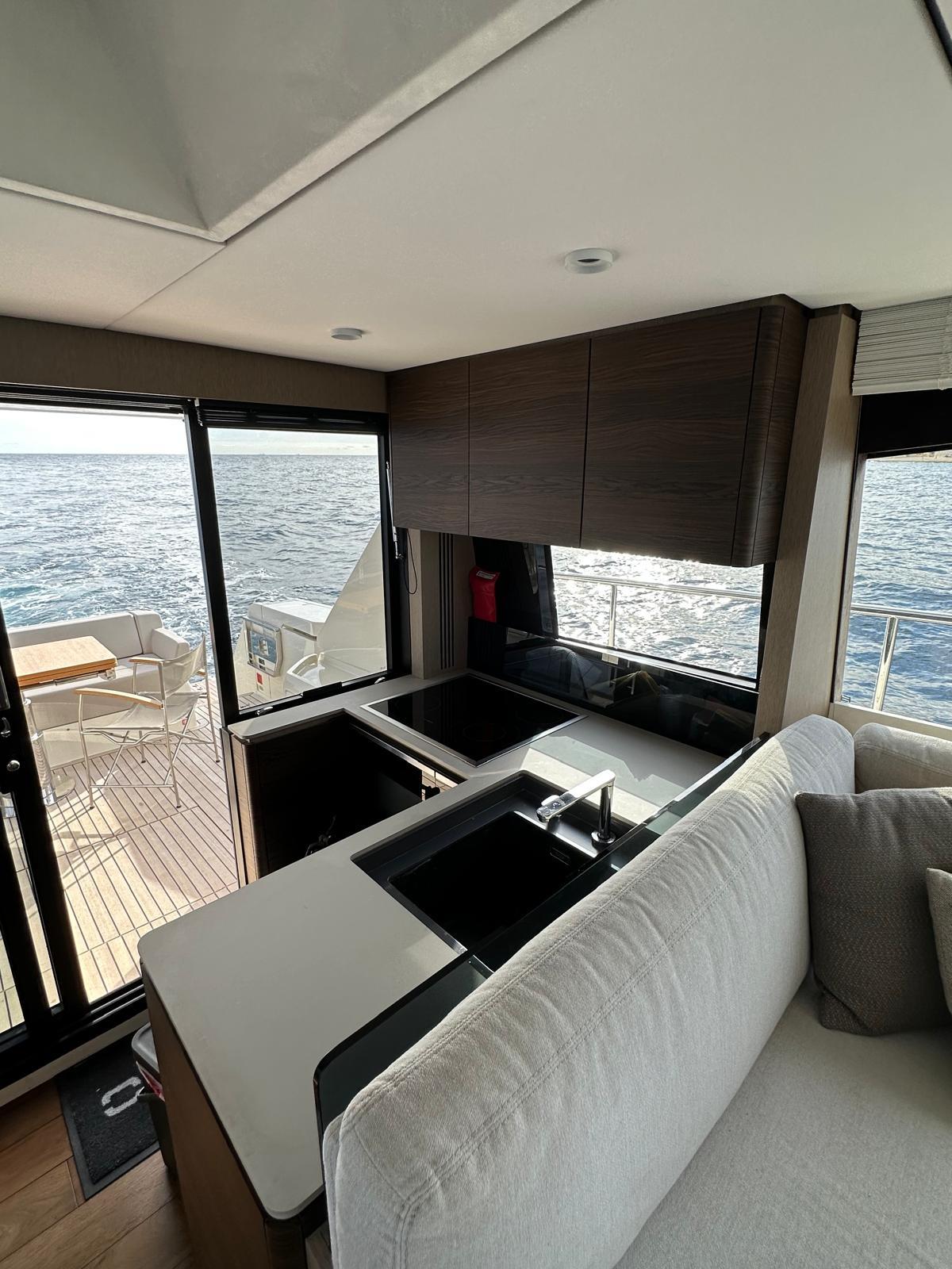 2021 FERRETTI YACHTS 500 